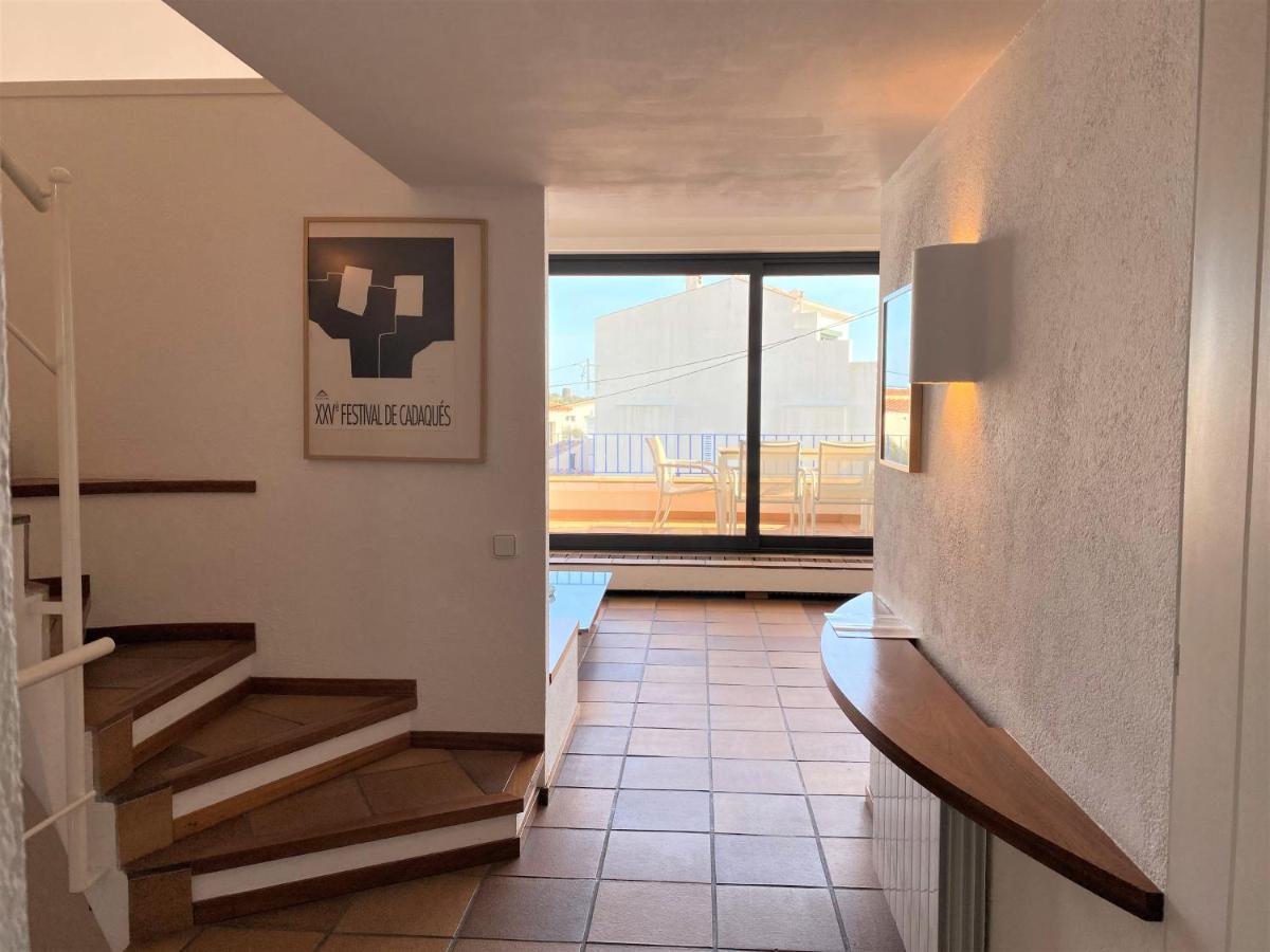 MATILLA - Apartamento con parquin Cadaques Bagian luar foto